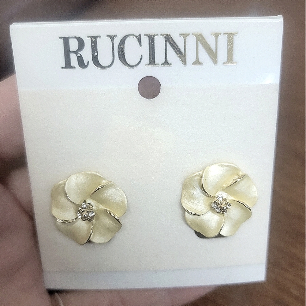 Clip on earrings
